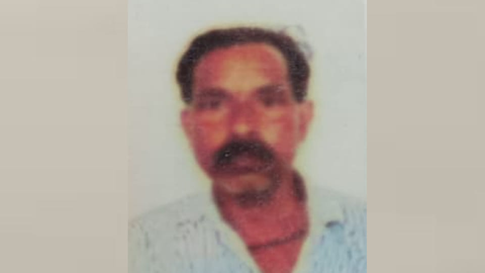 Kanpur: Four people committed suicide by jumping in front of a train and hanging themselves