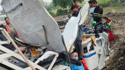 Lucknow: E-rickshaw overturned after colliding with a truck, uncle and nephew died, high speed became the caus