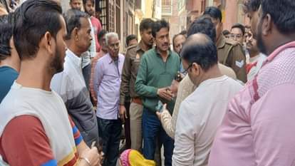 thief wearing burqa entered house, businessman got information about him