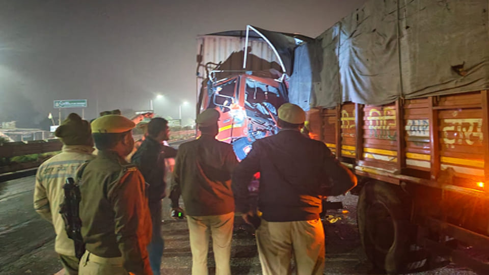 Auraiya: Mini truck rams into vehicle stopped to check tyre pressure, one dead