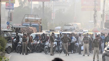 Illegal showroom built on legal land BDA demolishes it in Bareilly