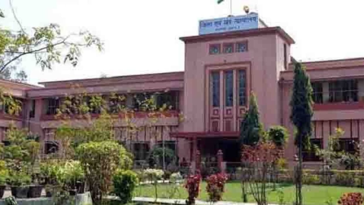 court sentenced accused to 20 years imprisonment in case of misdeed with minor in Raigarh