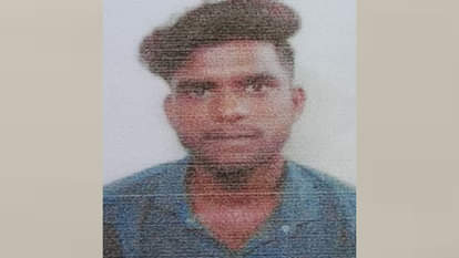 Kanpur: Four people committed suicide by jumping in front of a train and hanging themselves