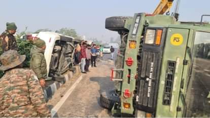 Army truck and car collide on Jalandhar Pathankot highway