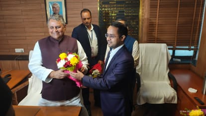 Bihar News: Minister Vijay Chaudhary took charge of the Information and Public Relations Department