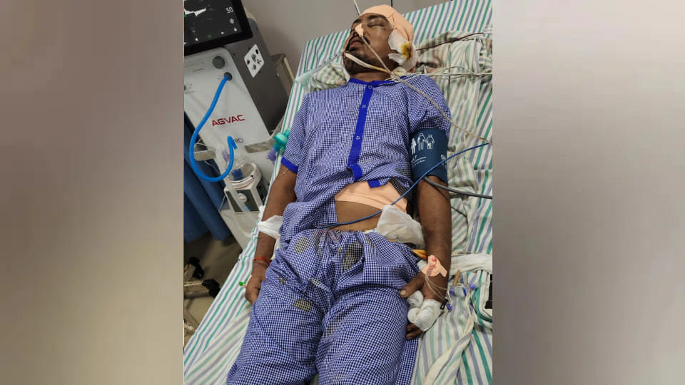 6 lakh rupees were charged after 15 days of treatment, and when the condition worsened, the BRD was referred.