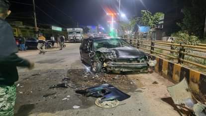 Seven injured in a head on collision between two cars in Kanker