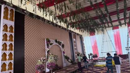 Etawah Wedding bells ring in Saifai today grand preparations for Akhilesh Yadavs brother Aryan Yadavs wedding