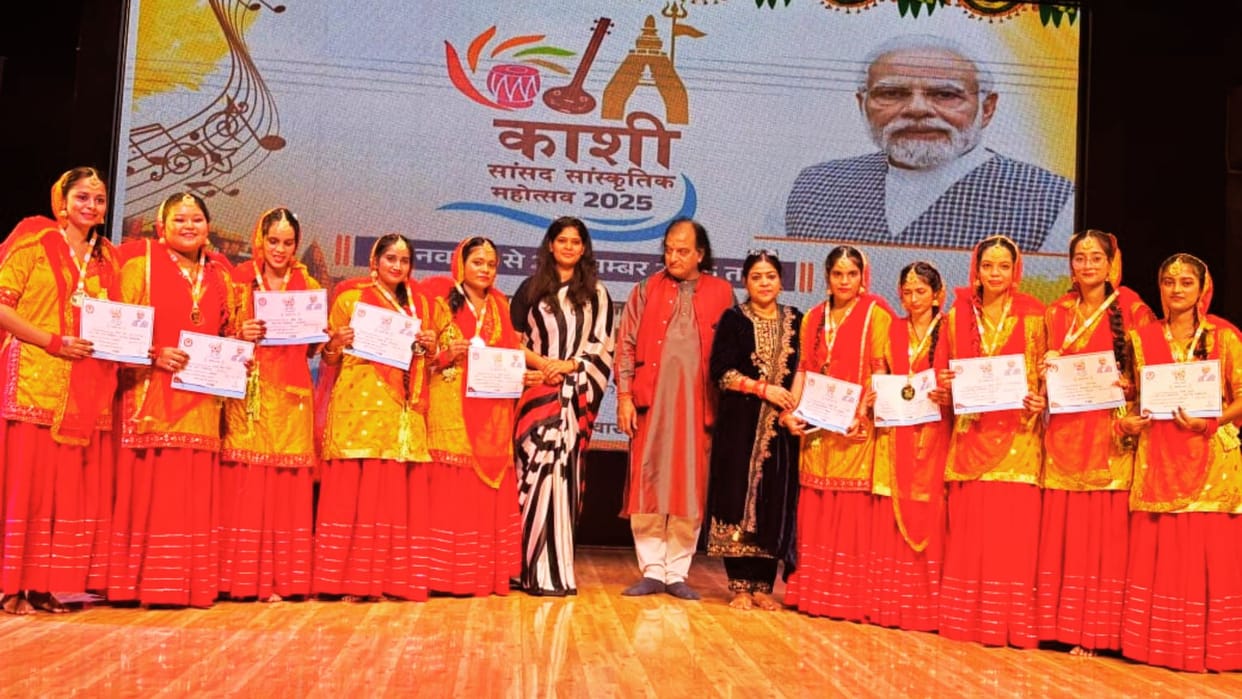 Varanasi Cultural Festival unique platform to showcase talent colourful programmes 316 youth participated