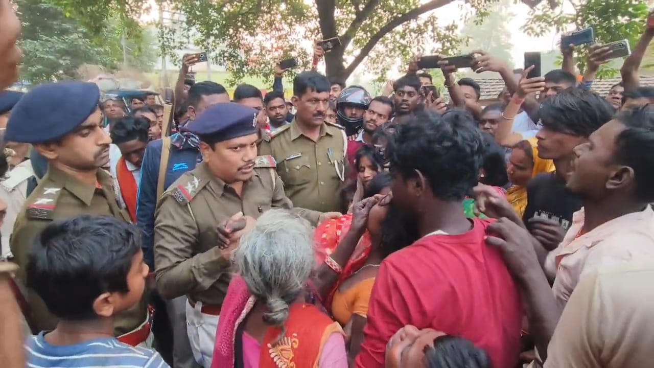 मौके पर पहुंची पुलिस