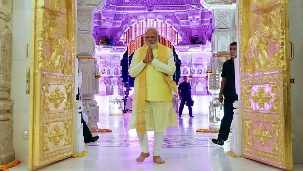 Ayodhya Ram Mandir Flag hoisting Photos: PM Modi, CM Yogi, Bhagwat Worship Ram Darbar, Maa Annapurna