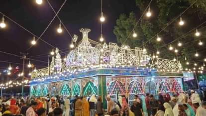 Sabir Pak Dargah Roorkee Every year pilgrims from India abroad gather for Urs group also comes from Pakistan