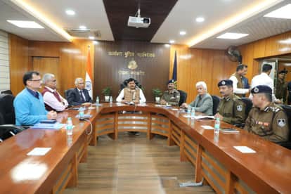 MP News: Raisen SP and two Bhopal police station in-charges removed, CM says - take action against negligent o