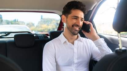 A passenger wearing a sweater in the winter insisted on using the AC in the cab Video goes Viral