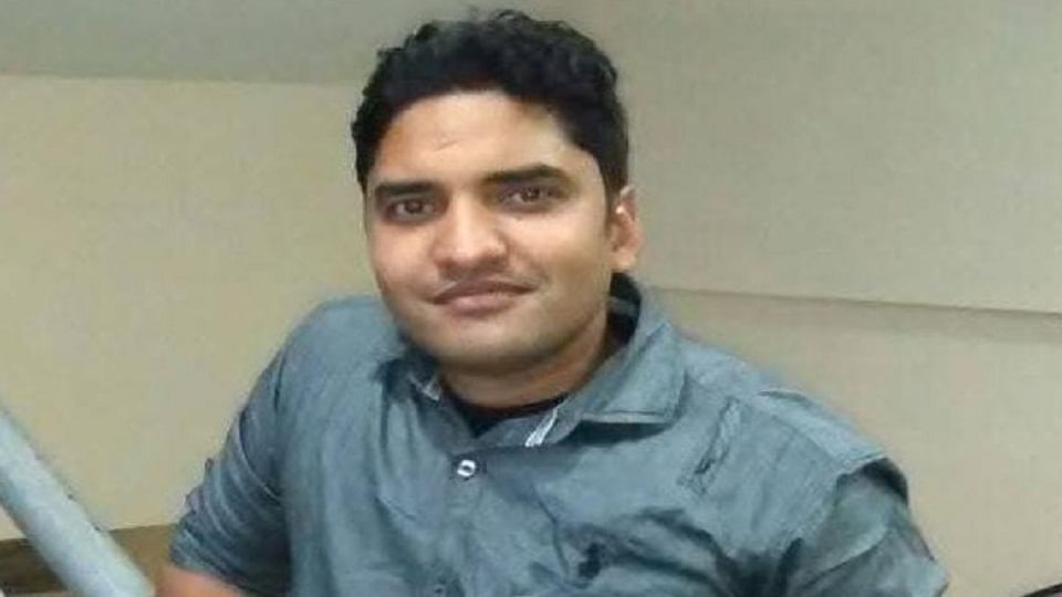 Meerut: Scorpio overturns after hitting bike, constable posted in Shamli dies