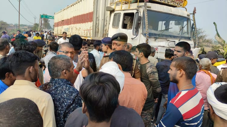 Accident News : बिहार में बड़ा हादसा, छह की मौत, सात जख्मी; शेखपुरा में ट्रक-ऑटो की टक्कर से सड़क लहूलुहान