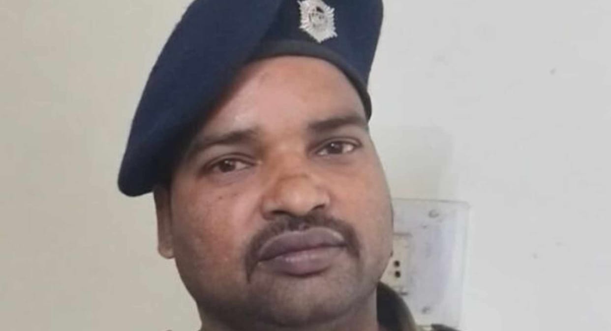 fake sub inspector arrested in araria three years of extortion activities exposed