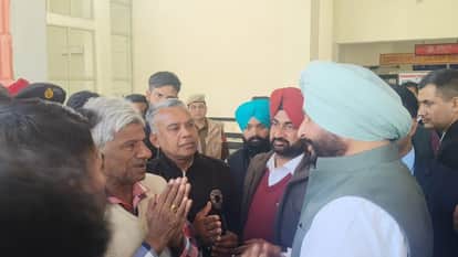 Union Minister Ravneet Bittu visit Abohar took stock of railway facilities