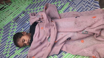 Kanpur: बैट लपकने के दौरान मासूम टेनरी के खुले नाले में गिरी, मौत से मचा कोहराम Kanpur: Innocent girl falls into open drain at tannery, death