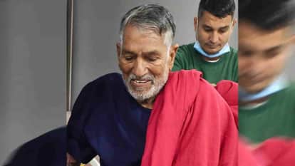 Diwakar Bhatt Uttarakhand Indramani Badoni had given title of Uttarakhand Field Marshal to Diwakar Bhatt