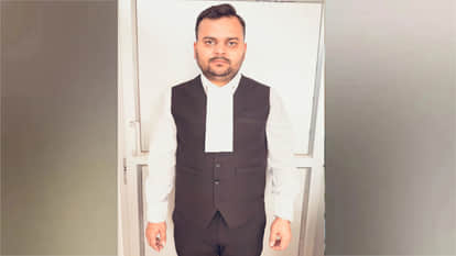 Gorakhpur city's advocate Ayush Shukla reached Supreme Court, will plead the cases of the Central Governmet