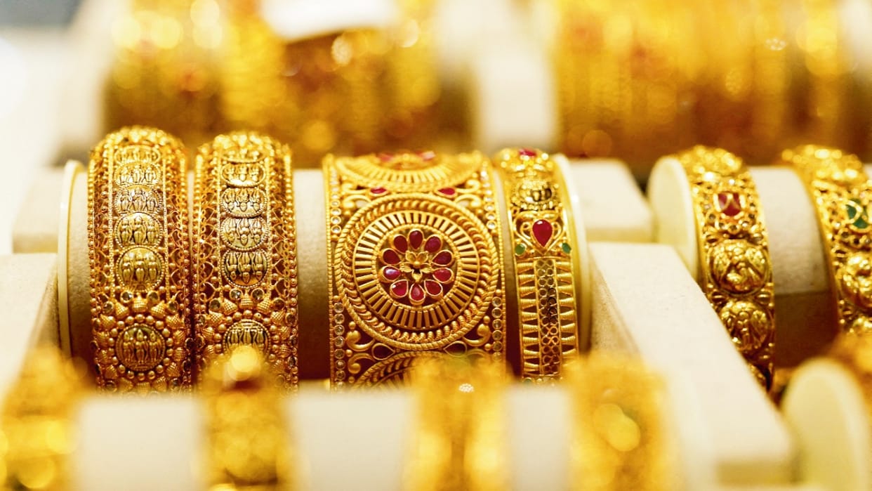 Govt imposes import curbs on gold, silver jewellery to check misuse of FTAs