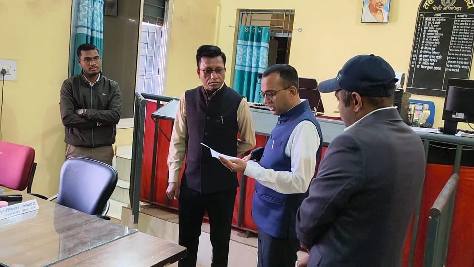 कलेक्टर ने किया निरीक्षण