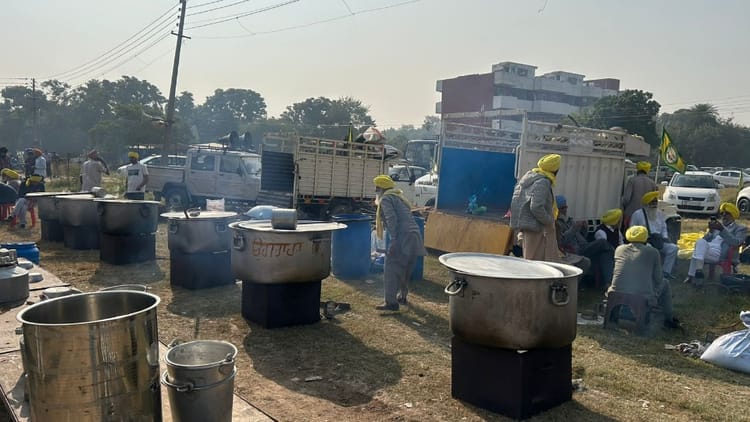 चंडीगढ़ में महापंचायत:सुरक्षा व्यवस्था कड़ी..bsf जवान तैनात, किसान आंदोलन के पांच साल पूरे; लंगर हो रहा तैयार – Mahapanchayat In Chandigarh Bsf Personnel Deployed Farmers Protest Completes Five Years