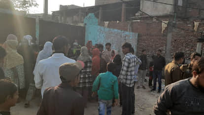 Kanpur: Innocent girl falls into open drain at tannery, death