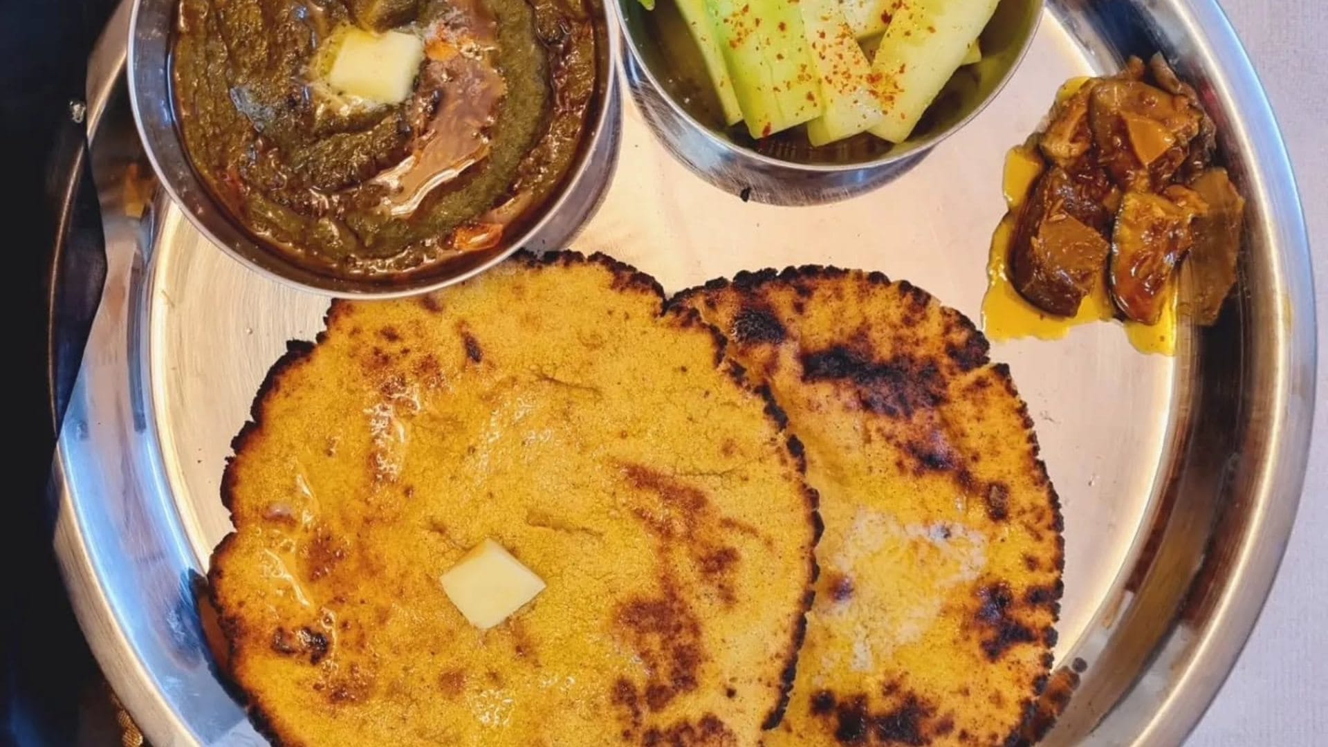 Makki Ki Roti:बनाते समय टूट जाती है मक्के की रोटी तो ये ट्रिक्स अपनाएं ...