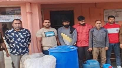 Meerut: Bottles filled with fake liquor and labeled with this famous brand, six accused caught red handed
