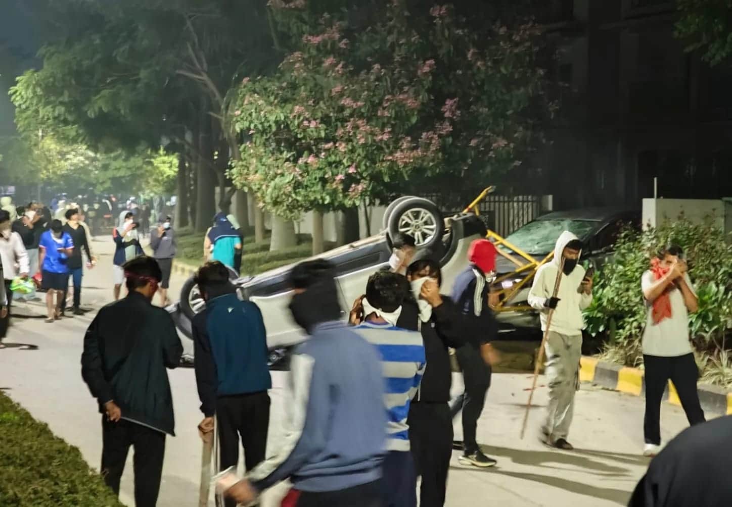 सीहोर वीआईटी यूनिवर्सिटी में जमकर हुआ बवाल