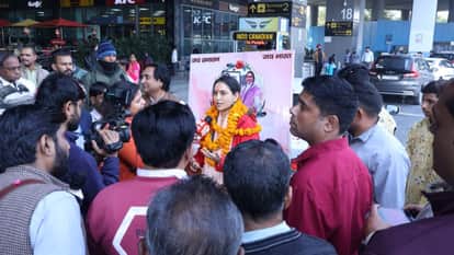 'Water Woman' Shipra Pathak returns from London after showcasing Indian culture,  grand welcome at Delhi