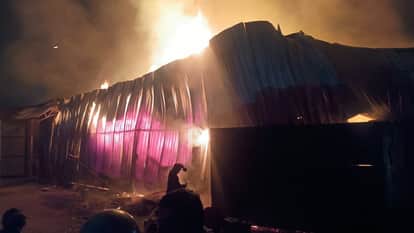 Bareilly: A massive fire broke out in a plywood warehouse