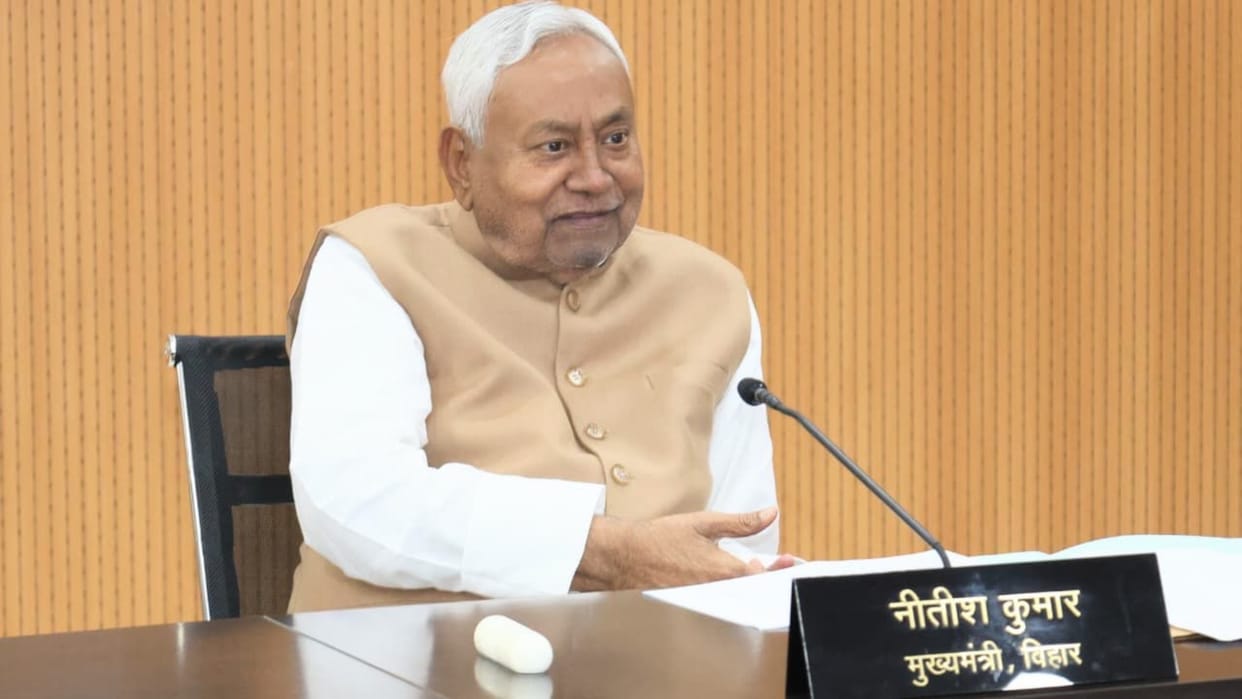Bihar CM Nitish Kumar in World Book of Records, London Nitish Kumar entry Bihar news in Hindi