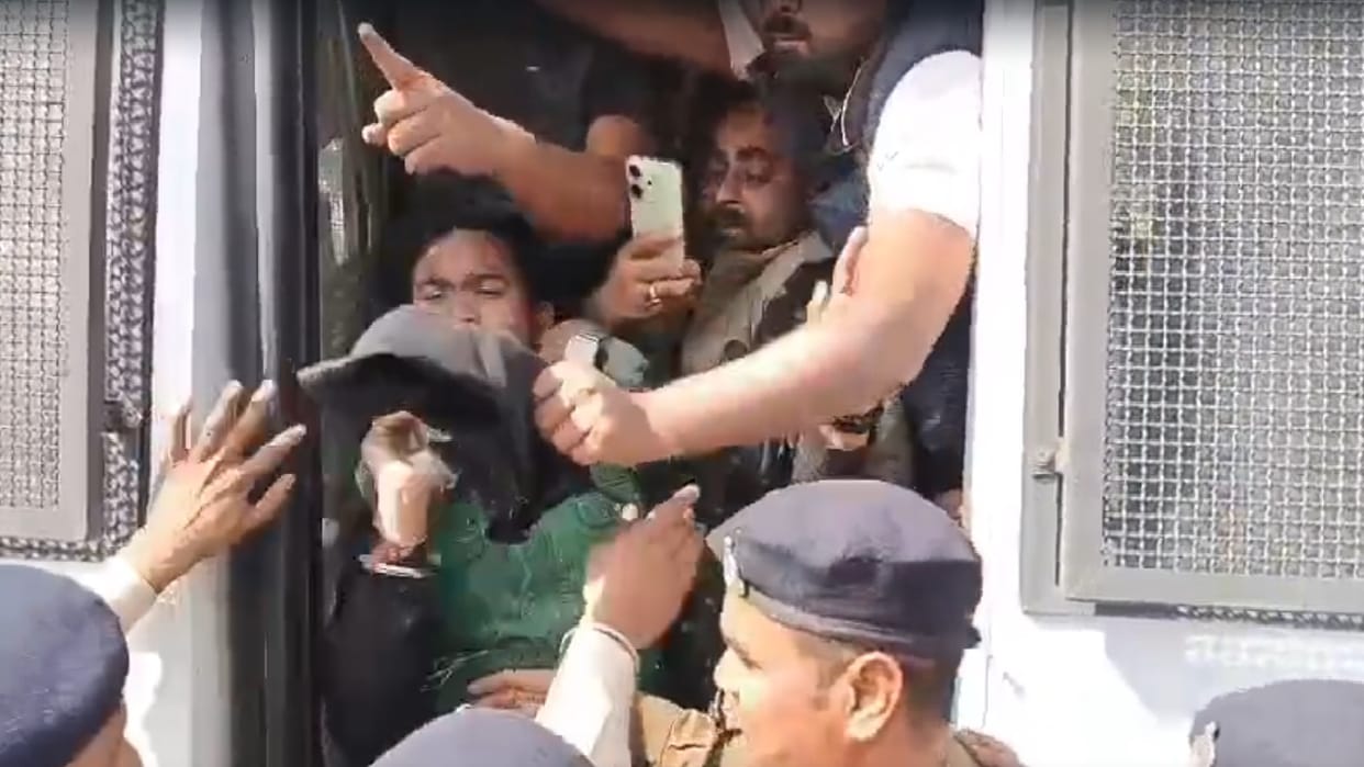 Congress workers protesting against construction of BJP office arrested