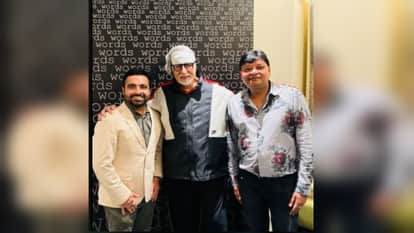 Amitabh Bachchan I used to go to Chowk Bazaar holding my father finger I still remember the old streets.