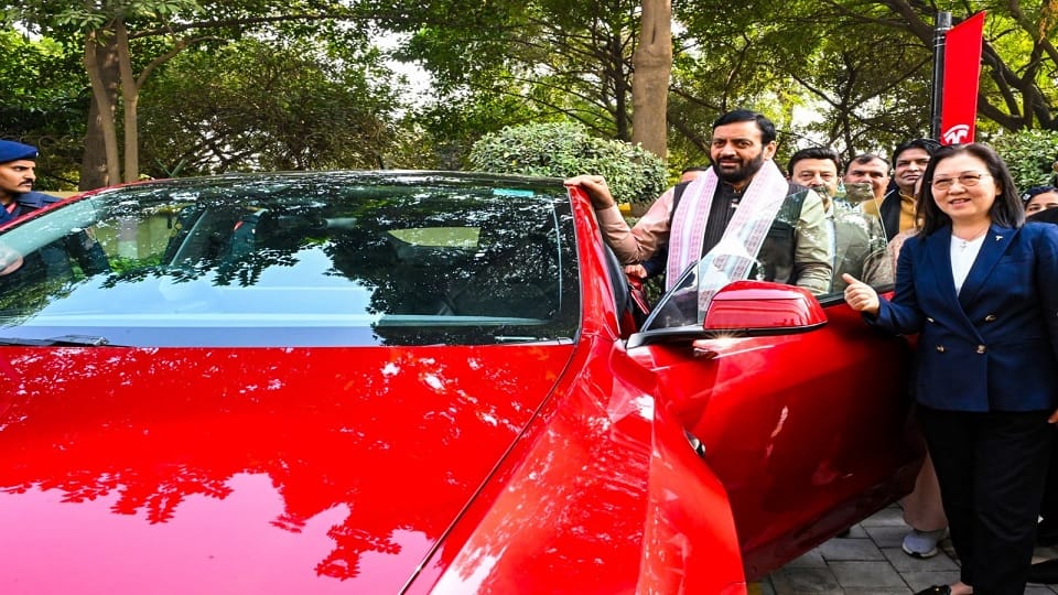 CM nayab singh saini inaugurated india s first all-in-one centre of Tesla India Motors in Gurugram
