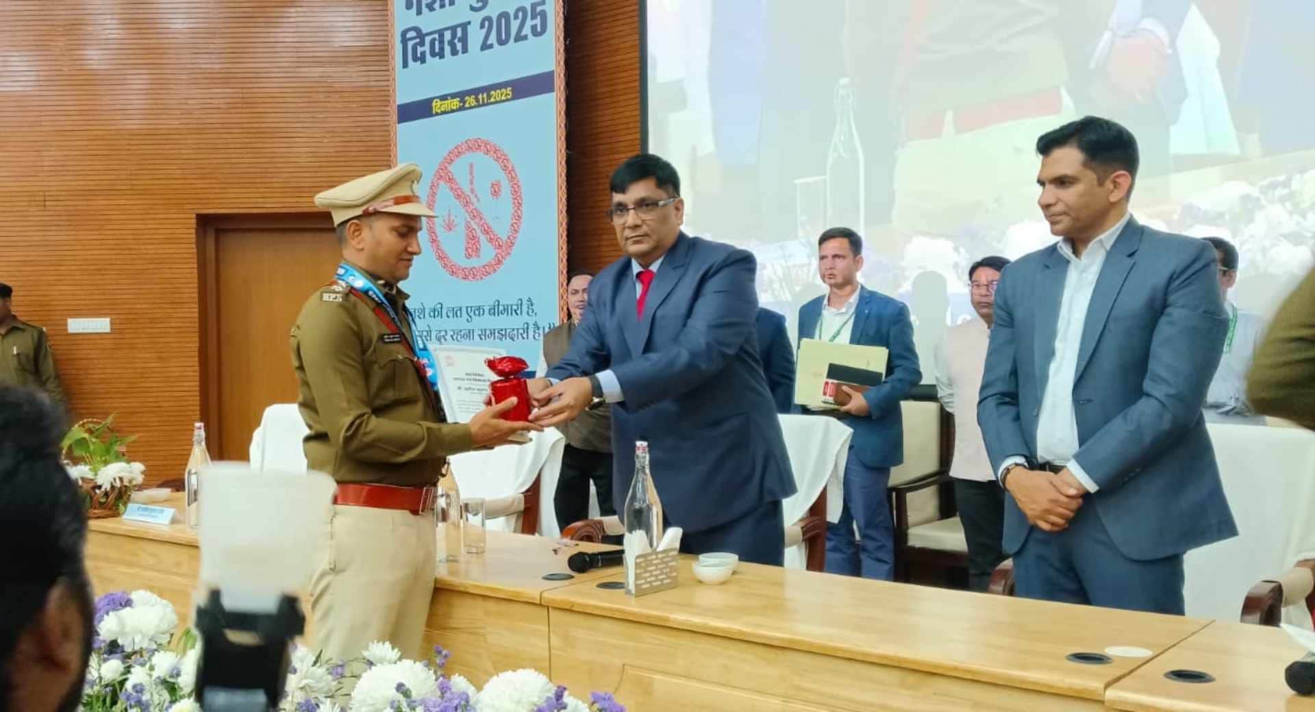 सारण के लाल एसडीपीओ सुनील कुमार पांडेय को मिला मद्य निषेध पदक