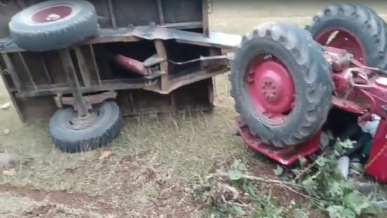 A speeding tractor trolley overturned on a villager resulting in his death