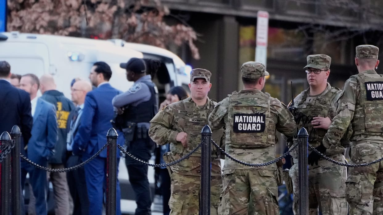 Who is Rahmanullah Lakanwal Gunman Shot 2 National Guard Troops Near White House Washington Shooting