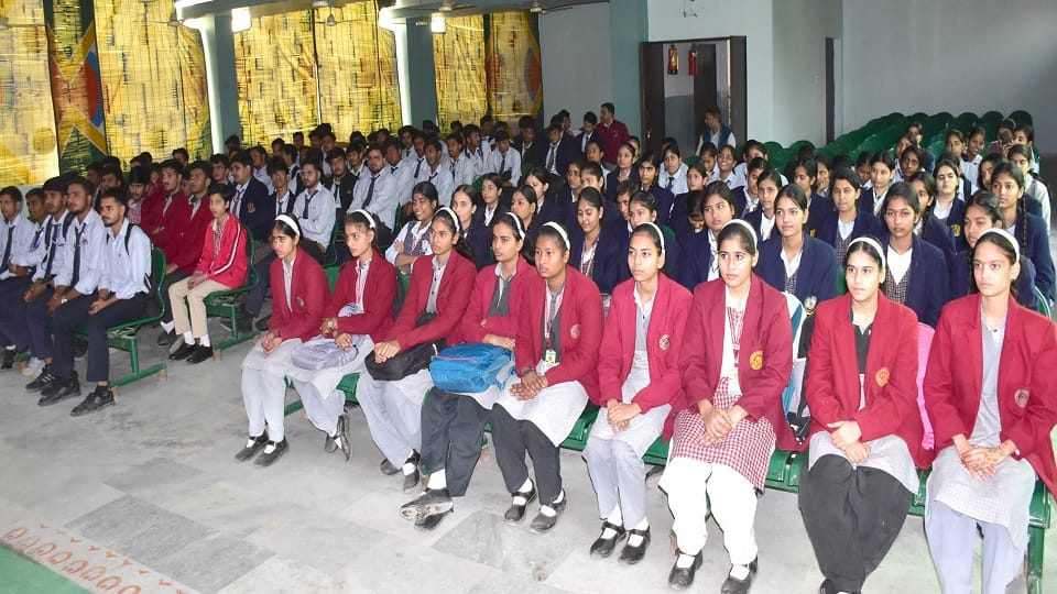 Amar Ujala Stress Free Exam Program