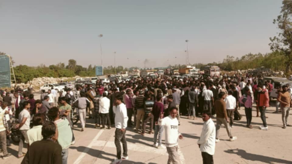 Horrific accident: The dumper was loaded with minerals, death wreaked havoc on the family, seven people died