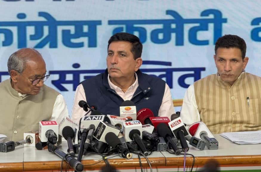 पीसीसी में प्रेसवार्ता