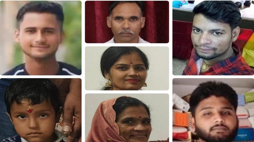 Seven died on the highway: A five feet high car collapsed to two feet, seven blood soaked bodies were trapped