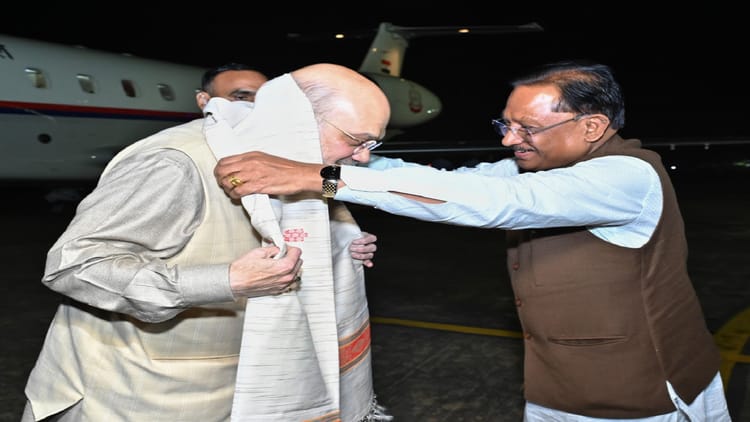 केंद्रीय गृहमंत्री अमित शाह पहुंचे रायपुर: आज 60वां DG–IG सम्मेलन का करेंगे उद्घाटन, 3 दिन चलेगी कॉन्फ्रेंस