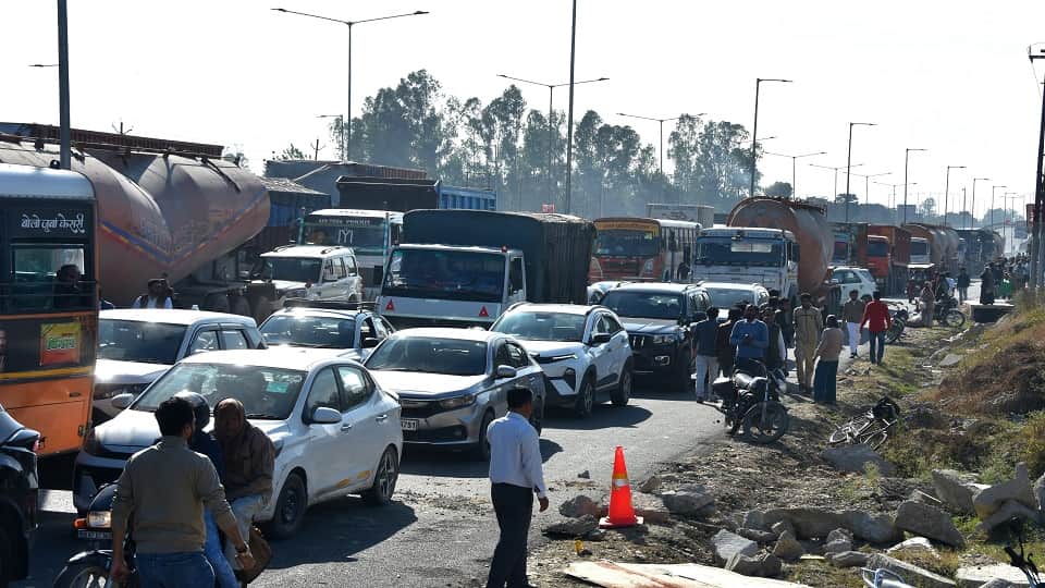 Seven died on the highway: A five feet high car collapsed to two feet, seven blood soaked bodies were trapped