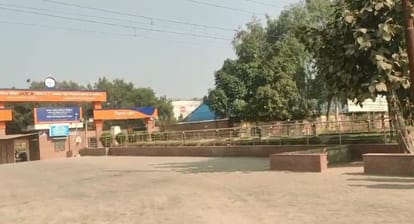 Kanpur tanker crushed young man at gate of Indian Oil depot driver  going to fill petrol ruckus of family