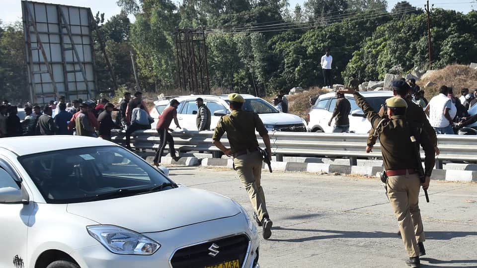 Seven died on the highway: A five feet high car collapsed to two feet, seven blood soaked bodies were trapped