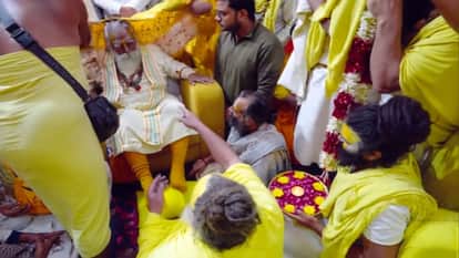 Mahant Nritya Gopaldas Visits Vrindavan Ashram Warm Welcome by Saint Premanand